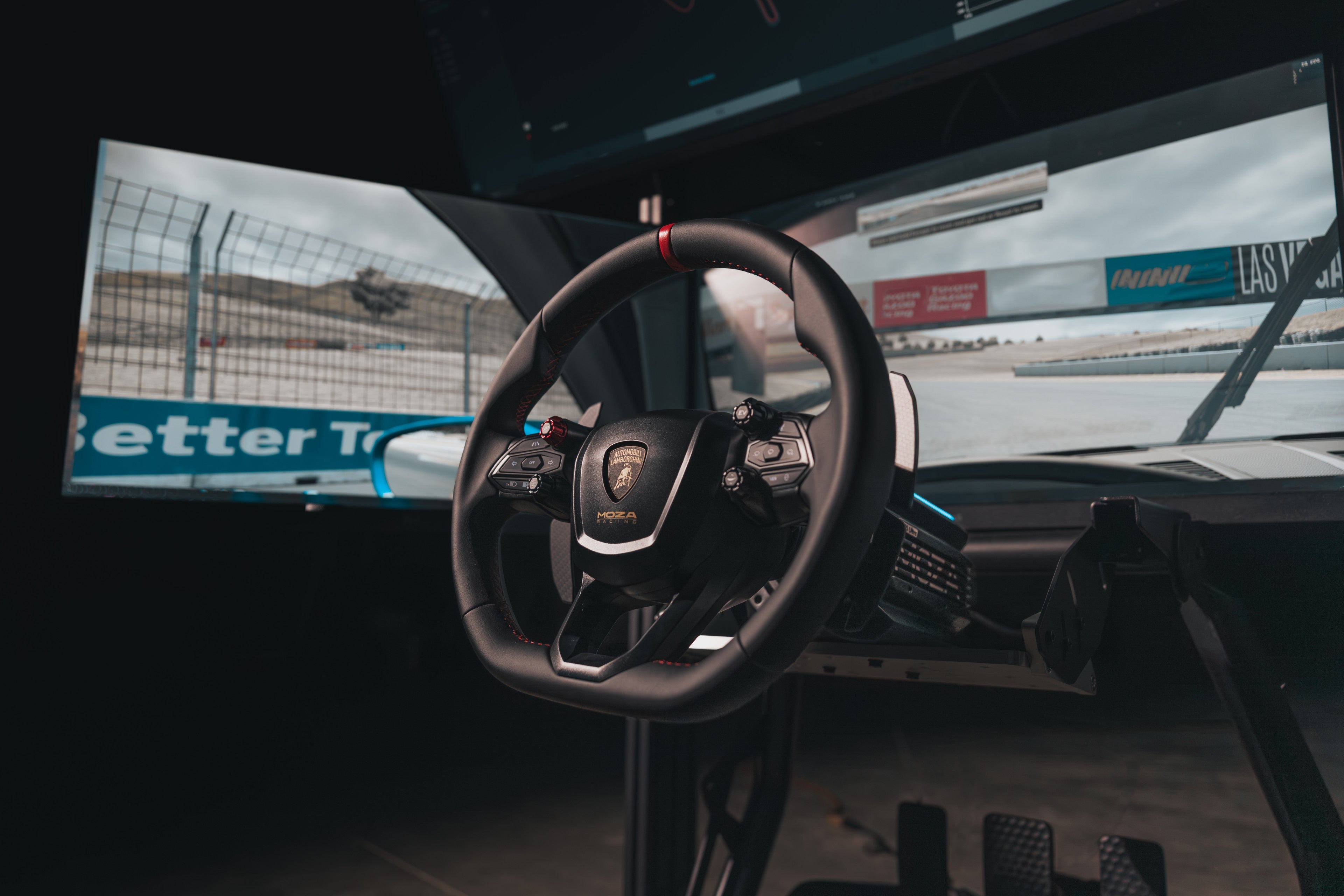 moza-racing-volante-lamborghini-revuelto-sim-racing image 2