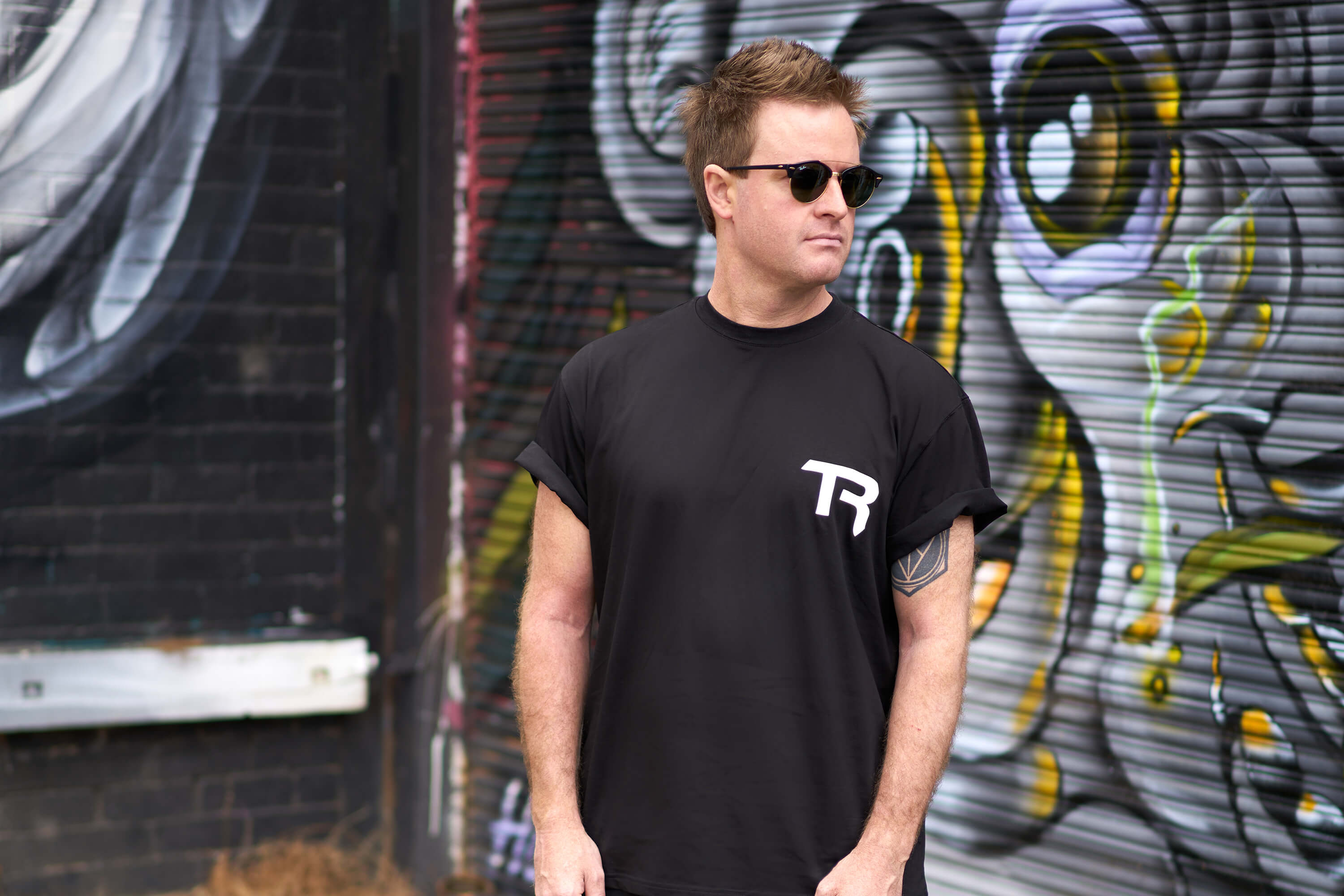 trak-racer-tr-monogram-t-shirt-cotone-nero image 2